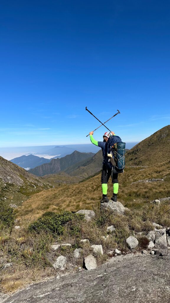 Trilha para Pedra da Mina, por Vuitir Turismo e Aventura